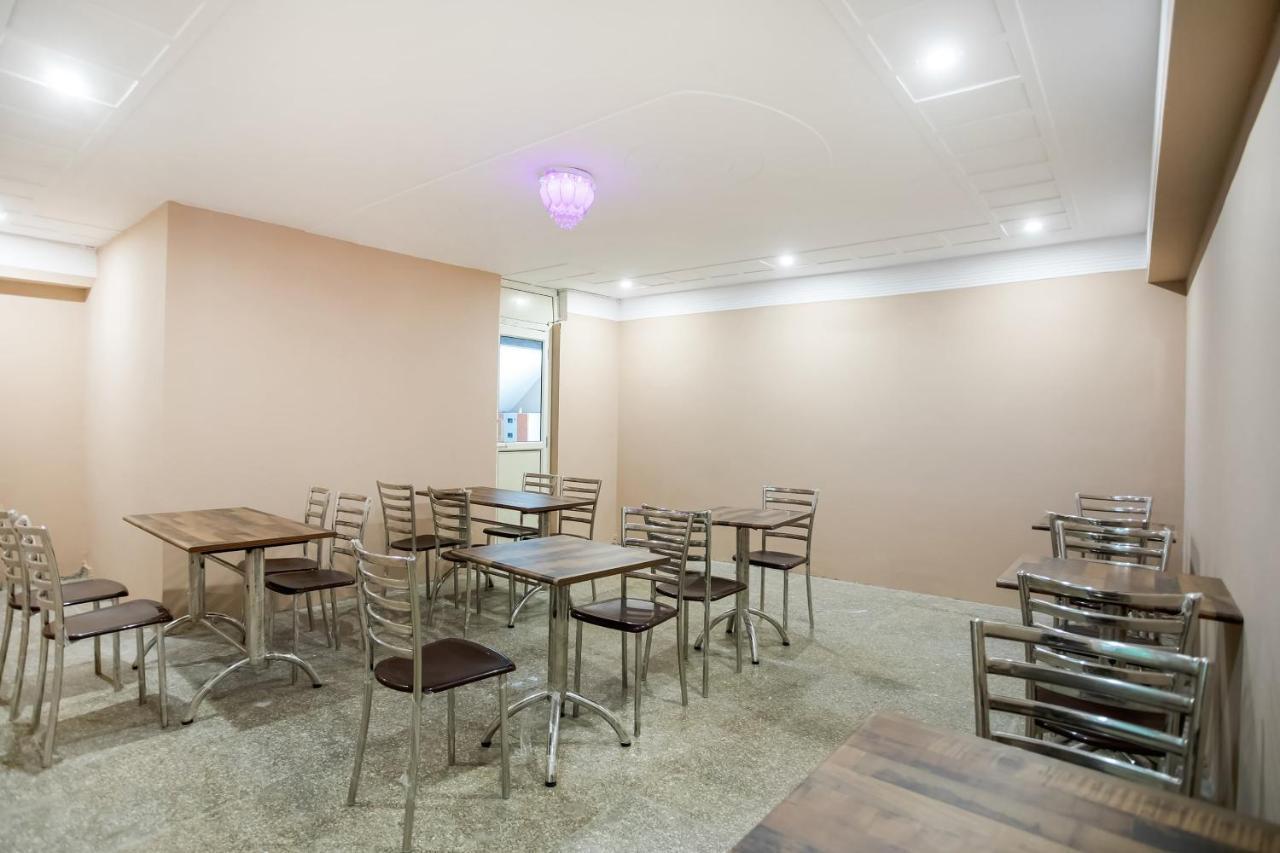 Hotel Capital O Harish Residency à Gurgaon Extérieur photo